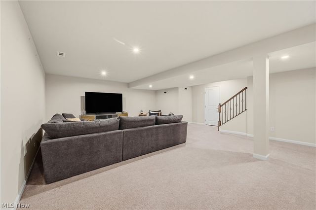 492 Prestwick Path, Painesville Twp, OH 44077