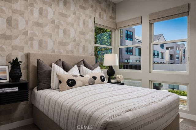 421 Mila, Irvine, CA 92618