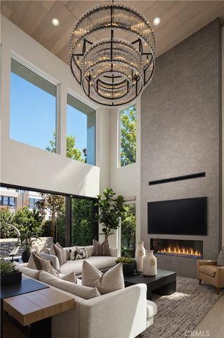 421 Mila, Irvine, CA 92618