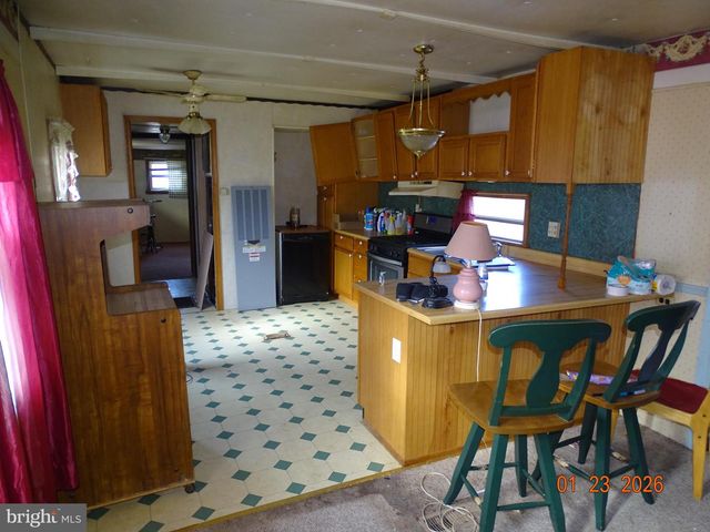 1091 VALLEY VIEW RD, York, PA 17406