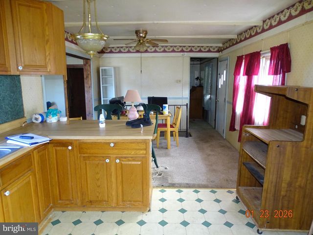 1091 VALLEY VIEW RD, York, PA 17406