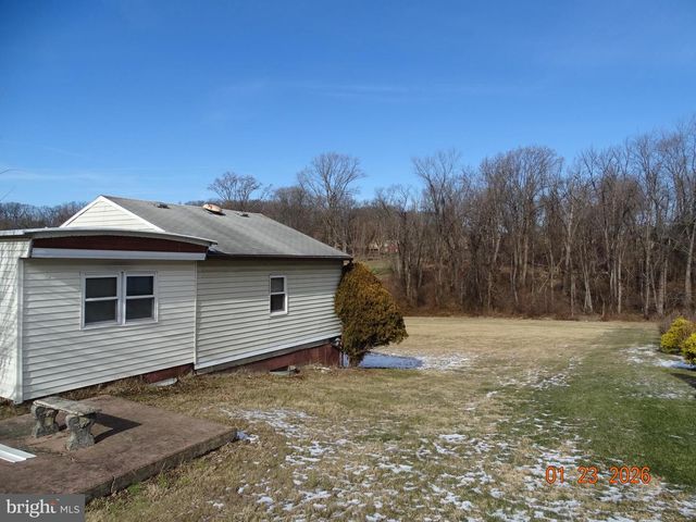 1091 VALLEY VIEW RD, York, PA 17406