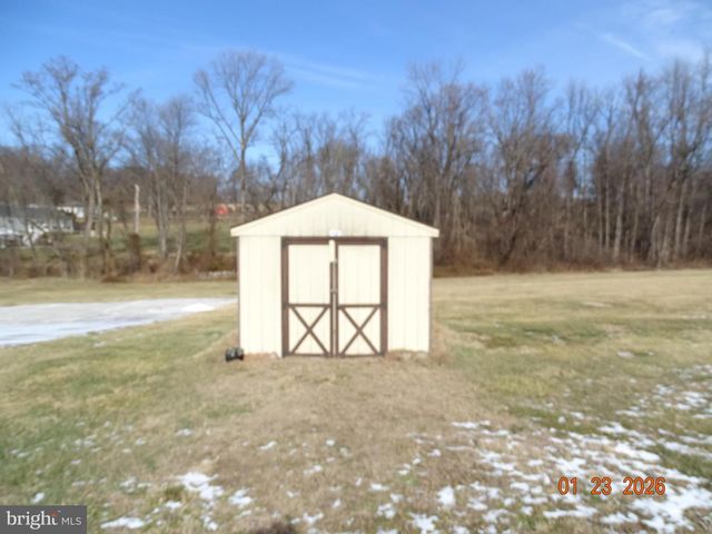 1091 VALLEY VIEW RD, York, PA 17406