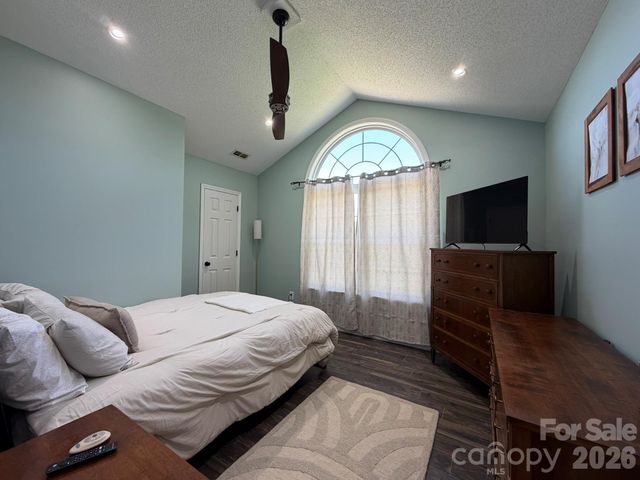 1072 Fox Chase Court, Salisbury, NC 28146