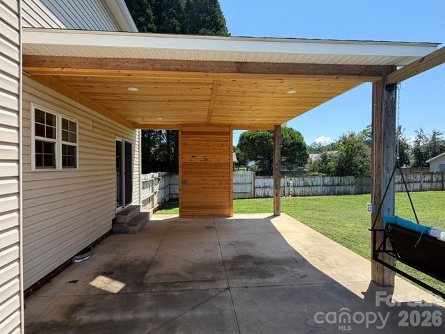 1072 Fox Chase Court, Salisbury, NC 28146