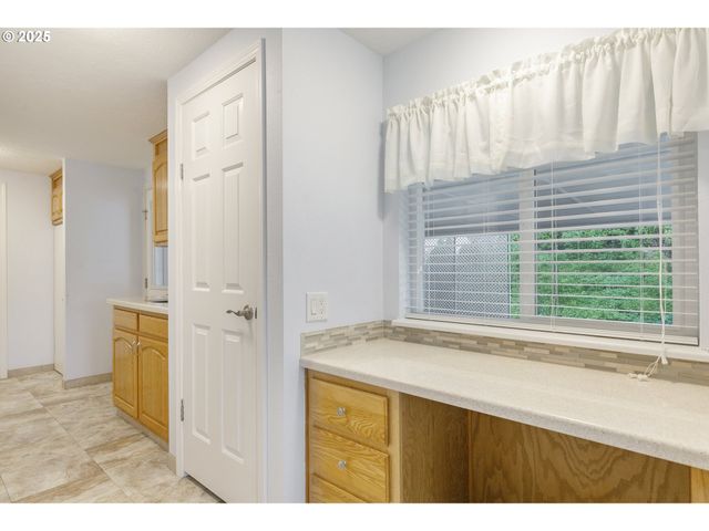 5701 Ne ST JOHNS Rd 58, Vancouver, WA 98661