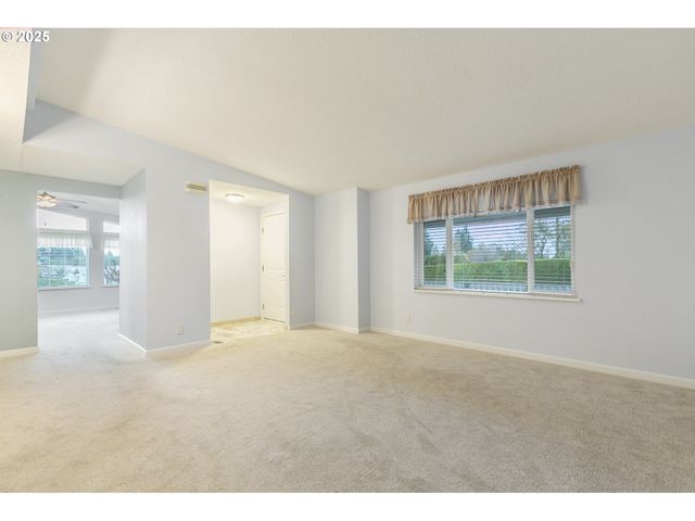 5701 Ne ST JOHNS Rd 58, Vancouver, WA 98661