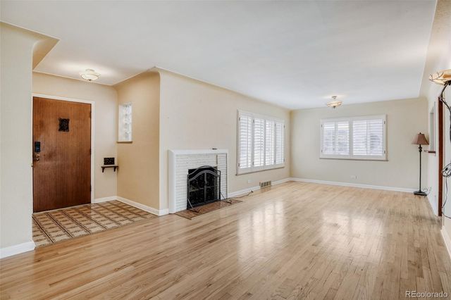 181 S Holly Street, Denver, CO 80246