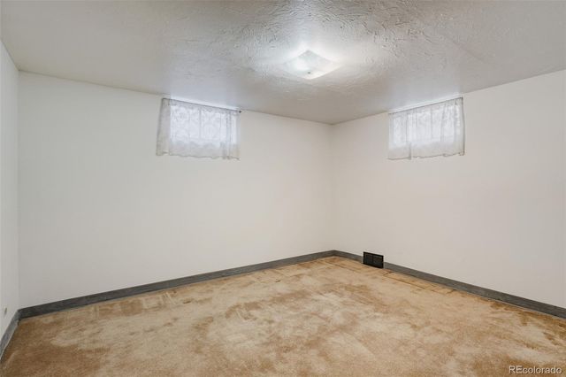 181 S Holly Street, Denver, CO 80246