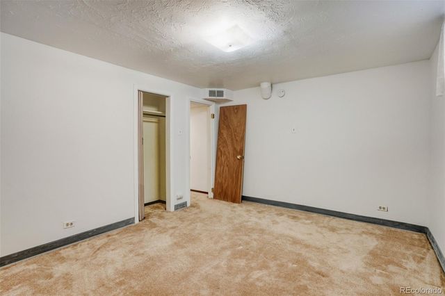 181 S Holly Street, Denver, CO 80246
