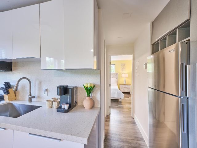 2020 Washington Street 4, Hollywood, FL 33020