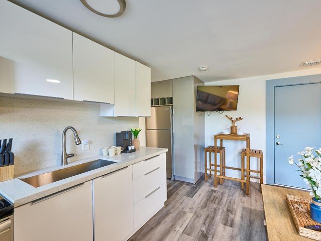 2020 Washington Street 4, Hollywood, FL 33020