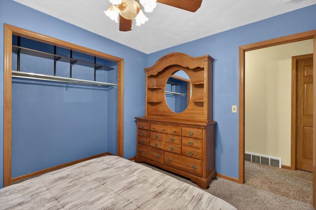 321 Devlin Circle, Cedar Falls, IA 50613
