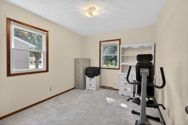321 Devlin Circle, Cedar Falls, IA 50613