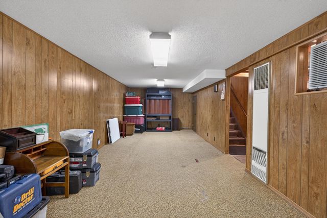 321 Devlin Circle, Cedar Falls, IA 50613