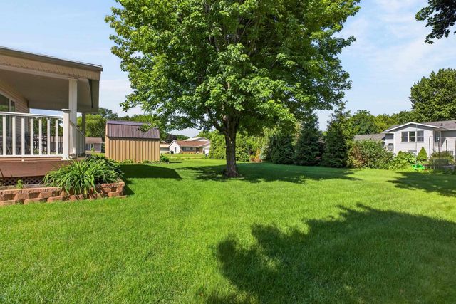 321 Devlin Circle, Cedar Falls, IA 50613