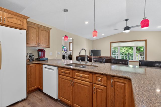321 Devlin Circle, Cedar Falls, IA 50613