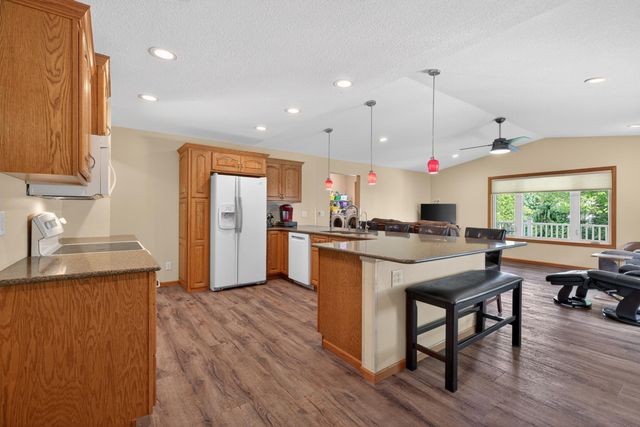 321 Devlin Circle, Cedar Falls, IA 50613