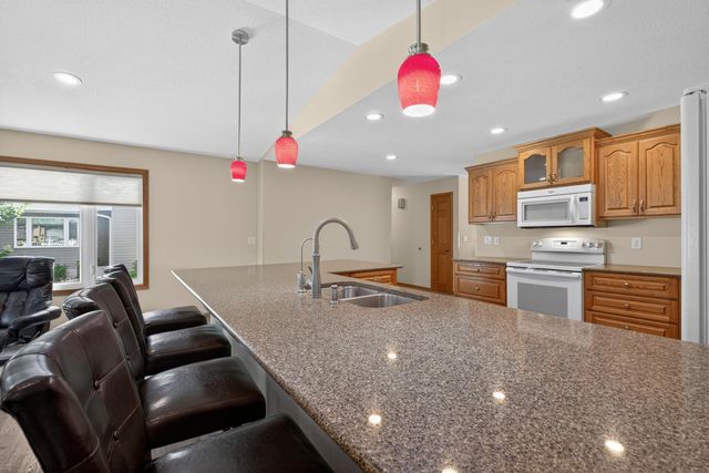 321 Devlin Circle, Cedar Falls, IA 50613