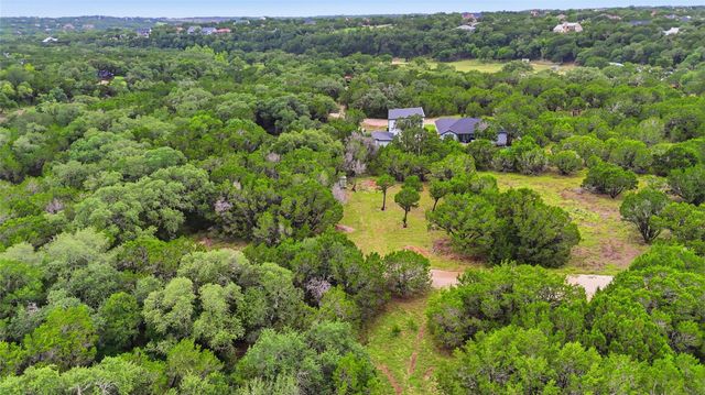 30 Meadow Oak CT, Wimberley, TX 78676