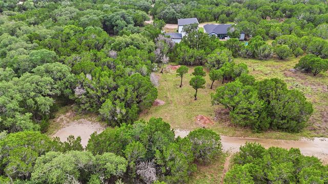 30 Meadow Oak CT, Wimberley, TX 78676