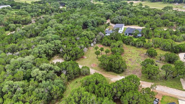 30 Meadow Oak CT, Wimberley, TX 78676