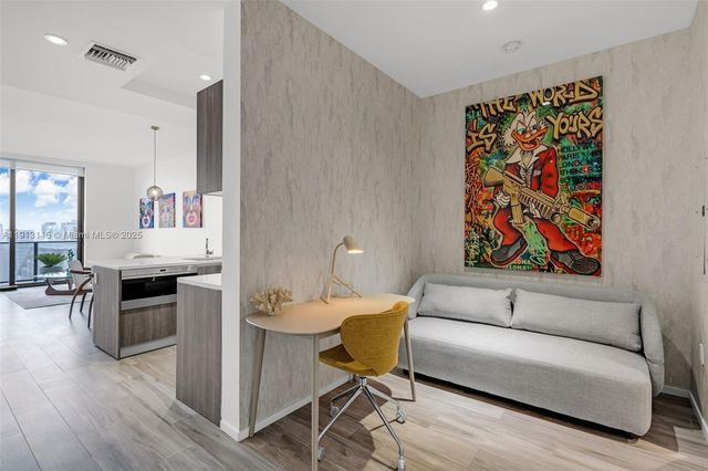 801 S Miami Ave 5206, Miami, FL 33130