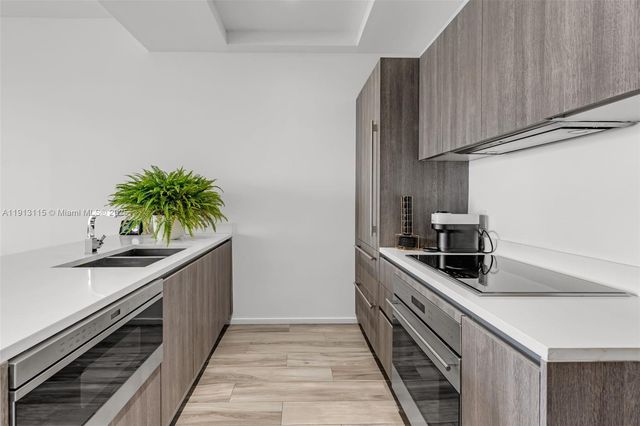 801 S Miami Ave 5206, Miami, FL 33130