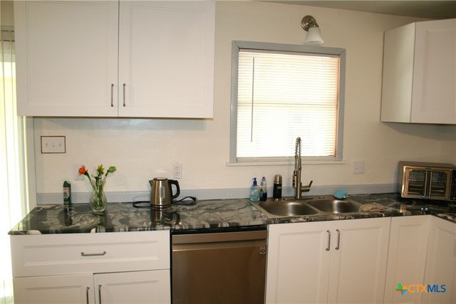 1611 N 10th Street, Killeen, TX 76541