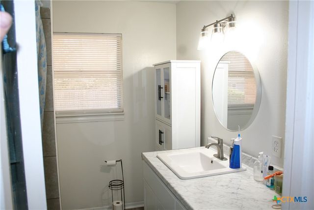 1611 N 10th Street, Killeen, TX 76541