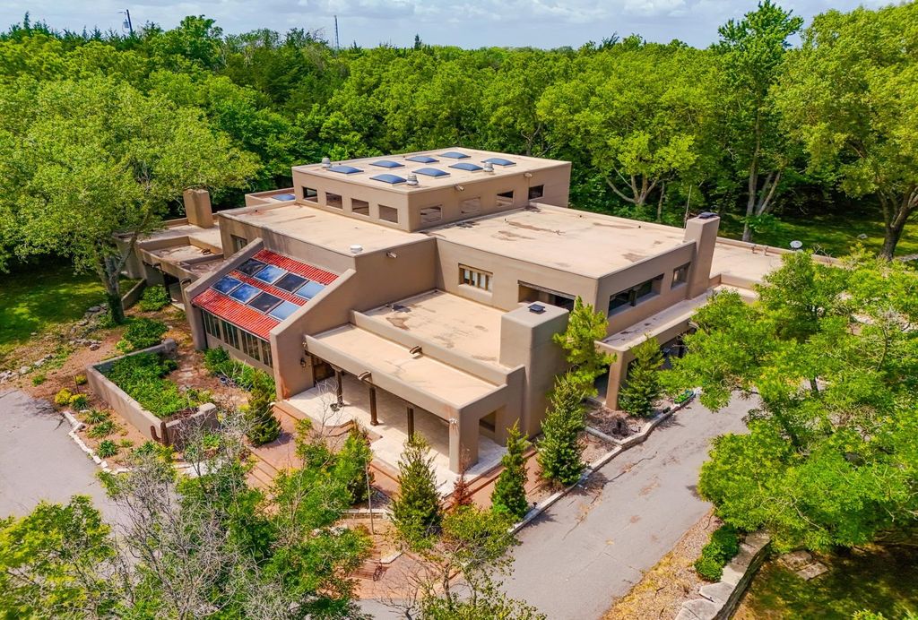 9716 SW Hwy 54, Augusta, KS 67010