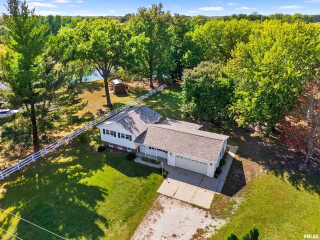 1072 Joni Drive, Knoxville, IL 61448