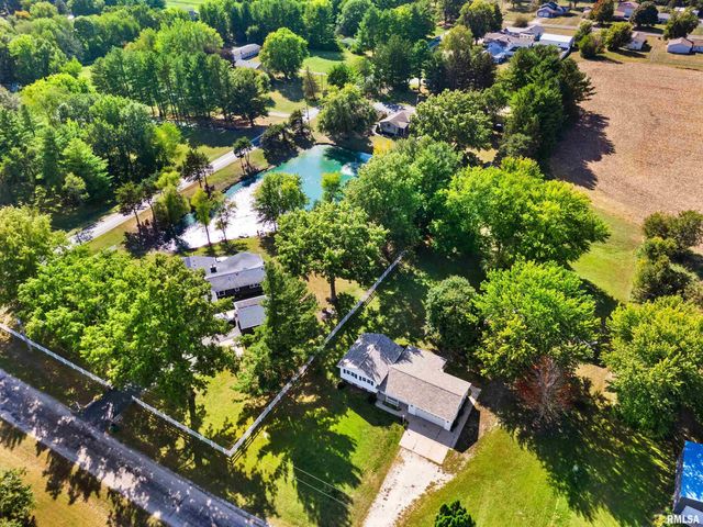 1072 Joni Drive, Knoxville, IL 61448