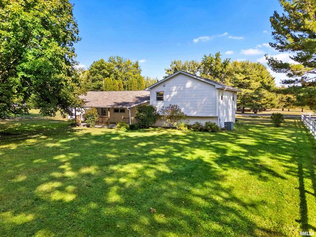 1072 Joni Drive, Knoxville, IL 61448