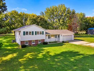 1072 Joni Drive, Knoxville, IL 61448