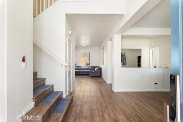 10486 Whitecrown Circle, Corona, CA 92883