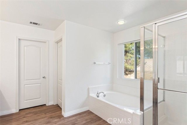 10486 Whitecrown Circle, Corona, CA 92883