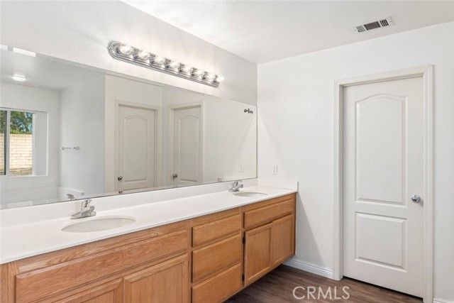 10486 Whitecrown Circle, Corona, CA 92883