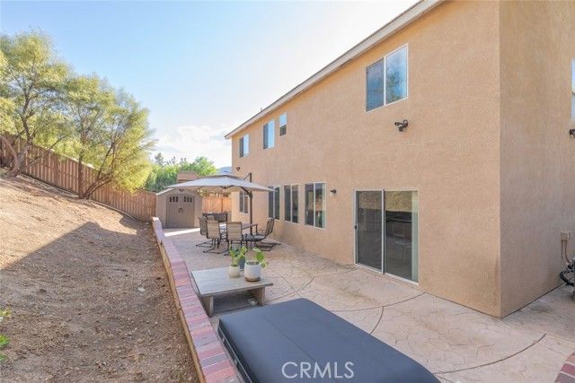 10486 Whitecrown Circle, Corona, CA 92883