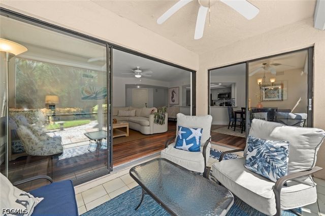 592 Beachwalk CIR 105, Naples, FL 34108