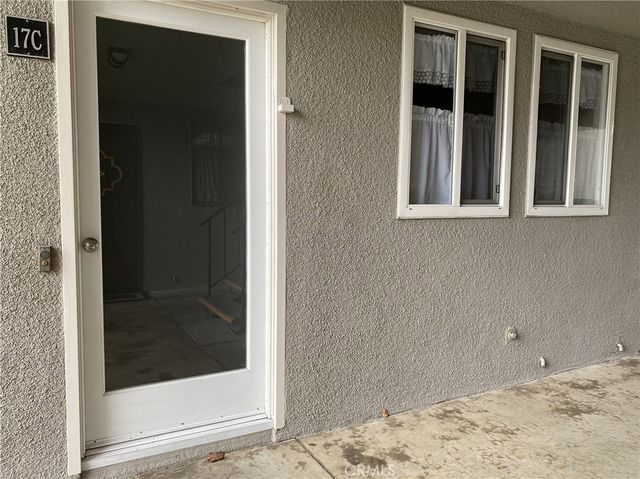 1920 McKinney Way, M15-17C, Seal Beach, CA 90740