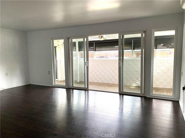 1920 McKinney Way, M15-17C, Seal Beach, CA 90740