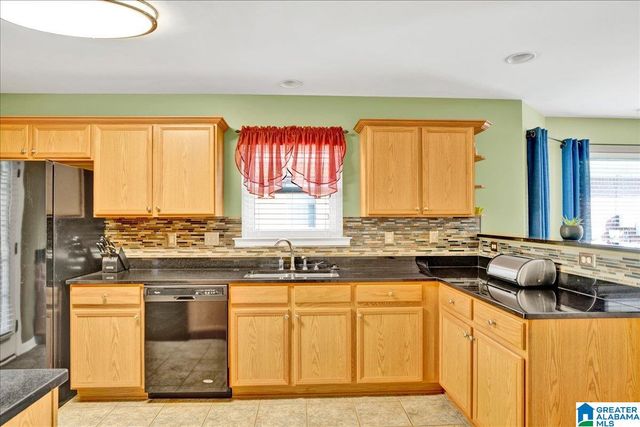 3078 SUMMIT DRIVE, Fultondale, AL 35068