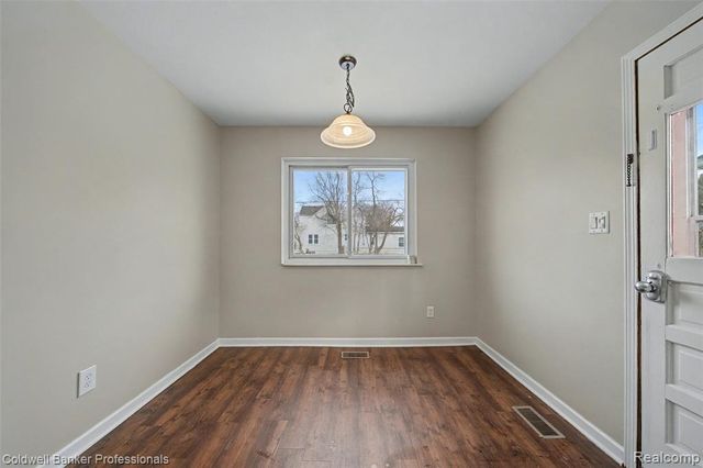 20280 Melvin Street, Livonia, MI 48152