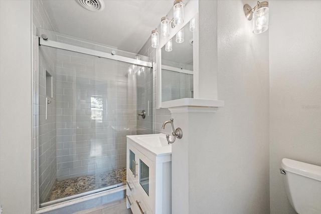 2250 ARLINGTON STREET, Sarasota, FL 34239