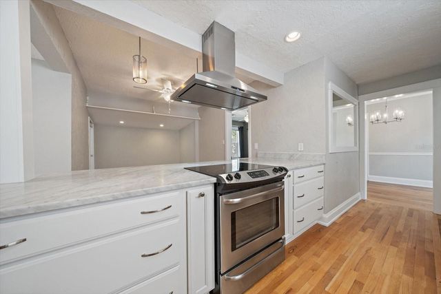 2250 ARLINGTON STREET, Sarasota, FL 34239