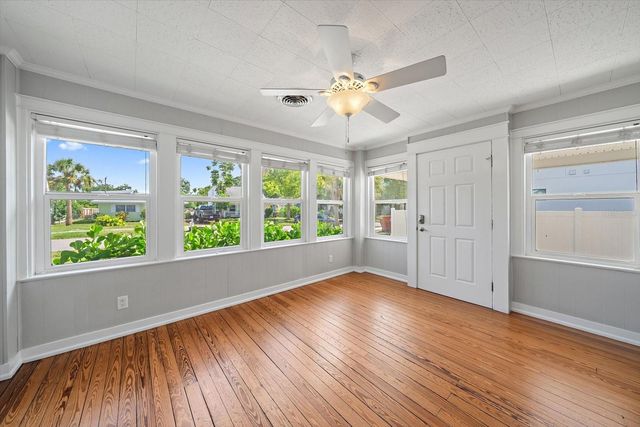 2250 ARLINGTON STREET, Sarasota, FL 34239