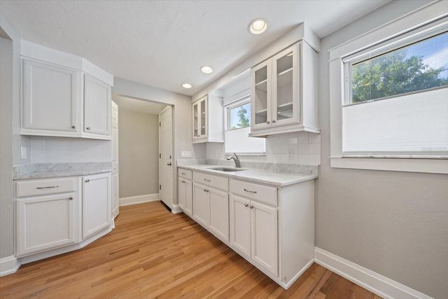 2250 ARLINGTON STREET, Sarasota, FL 34239