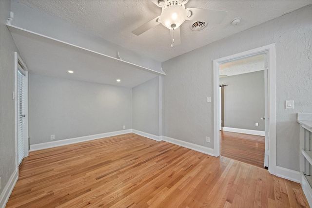 2250 ARLINGTON STREET, Sarasota, FL 34239