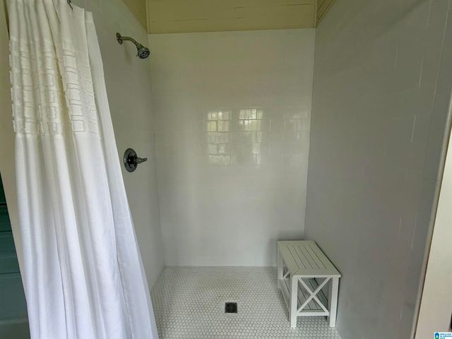 2010 HIGH SCHOOL ROAD, Hueytown, AL 35023